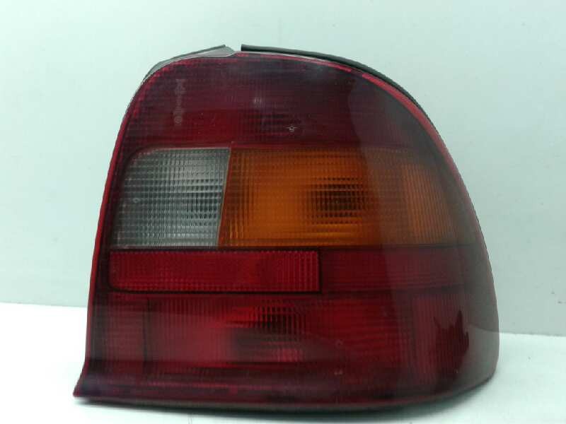 Recambio de piloto trasero derecho para mg rover serie 600 (rh) 620 sdi referencia OEM IAM XFB100920  