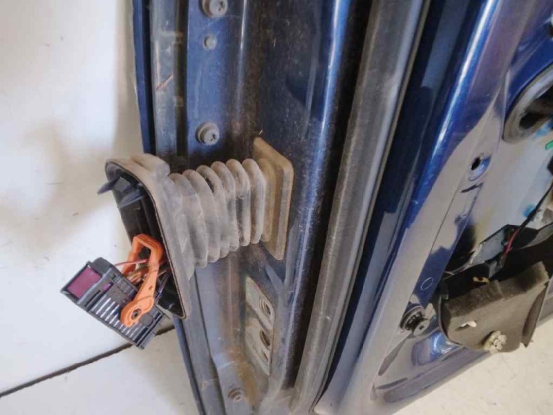 Recambio de puerta delantera derecha para volkswagen golf v berlina (1k1) 1.4 16v tsi referencia OEM IAM   