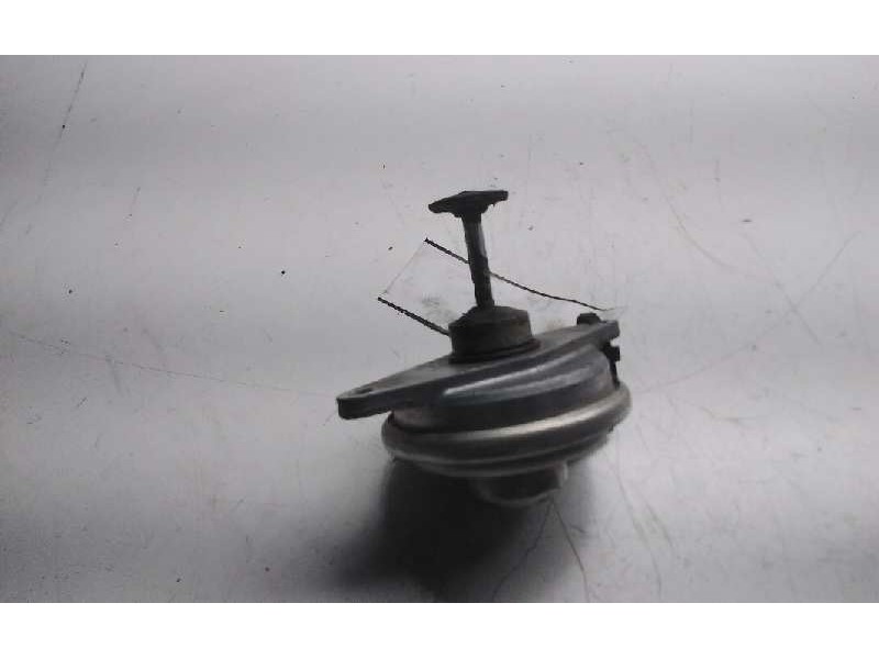 Recambio de valvula egr para opel vectra b berlina básico (1999) referencia OEM IAM 7188  
