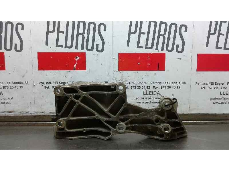 Recambio de soporte alternador para volkswagen polo (9n1) trendline referencia OEM IAM 045903143E  