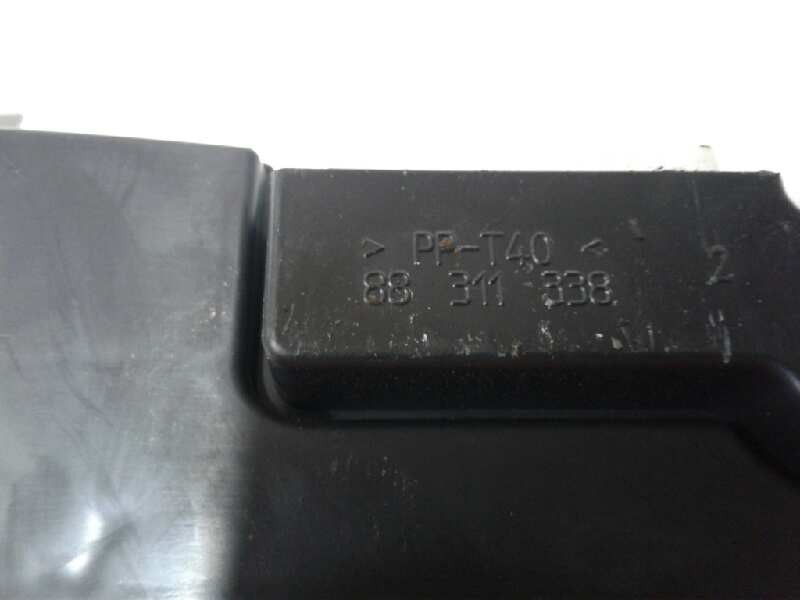 Recambio de cuadro instrumentos para toyota corolla (e12) 1.4 d-4d luna compact referencia OEM IAM 88311338  