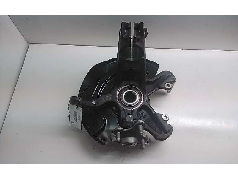 Recambio de mangueta delantera izquierda para volkswagen polo (6c1) referencia OEM IAM 2Q0400053CC  