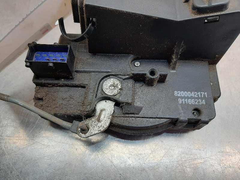 Recambio de cerradura puerta delantera derecha para renault trafic combi (ab 4.01) 2.0 dci diesel cat referencia OEM IAM 8200042