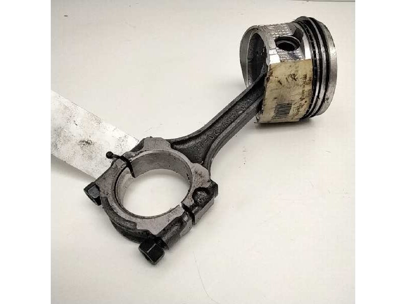 Recambio de biela para nissan serena (c23m) referencia OEM IAM 1704M5401  48268