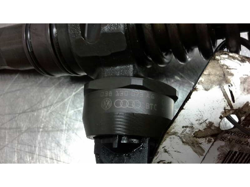 Recambio de inyector para seat ibiza (6l1) reference referencia OEM IAM 0414720215  