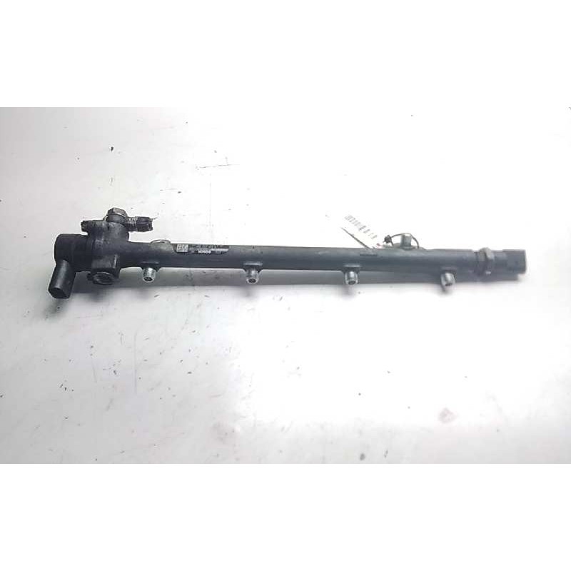 Recambio de rampa inyectora para mercedes clase c (w203) familiar c 220 t cdi (203.206) referencia OEM IAM A6110700095  