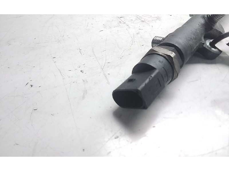 Recambio de rampa inyectora para mercedes clase c (w203) familiar c 220 t cdi (203.206) referencia OEM IAM A6110700095  