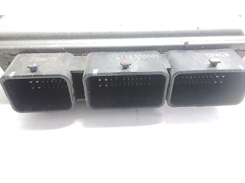 Recambio de centralita motor uce para renault megane ii classic berlina confort authentique referencia OEM IAM 8200565863  