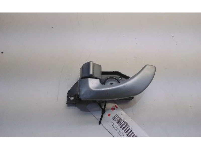 Recambio de maneta interior delantera izquierda para hyundai terracan (hp) 2.9 crdi gl referencia OEM IAM 826103B000  