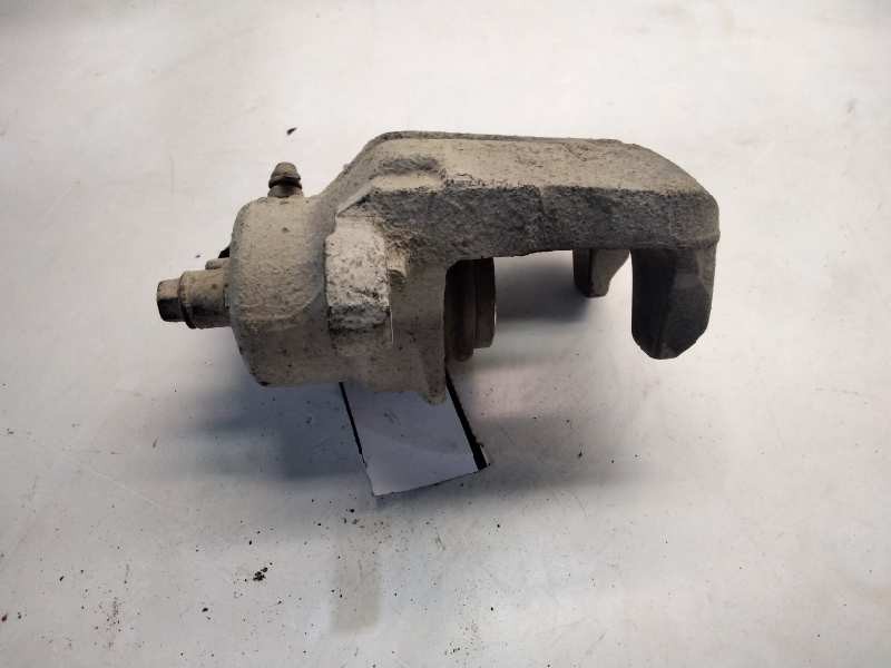 Recambio de pinza freno trasera derecha para hyundai terracan (hp) 2.9 crdi gl referencia OEM IAM B141032  