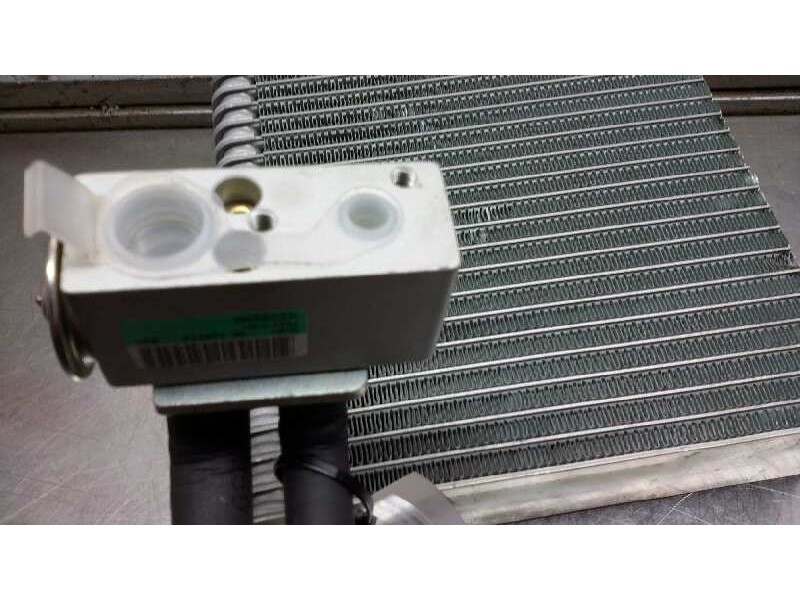 Recambio de radiador calefaccion / aire acondicionado para nissan micra (k12e) 1.2 cat referencia OEM IAM N668633A147 N668633A14