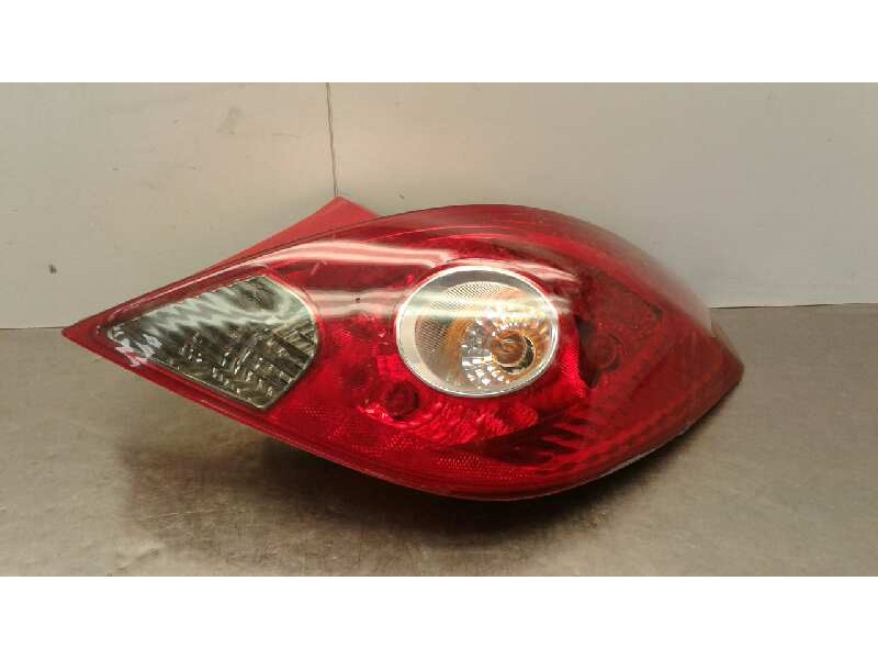 Recambio de piloto trasero derecho para opel corsa d cosmo referencia OEM IAM 1222131  