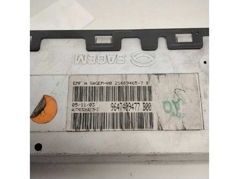 Recambio de pantalla multifuncion para citroen c3 1.4 hdi referencia OEM IAM 9647409477  