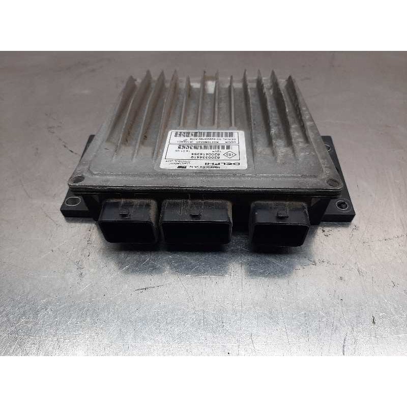 Recambio de centralita motor uce para renault scenic ii confort authentique referencia OEM IAM 8200334419  