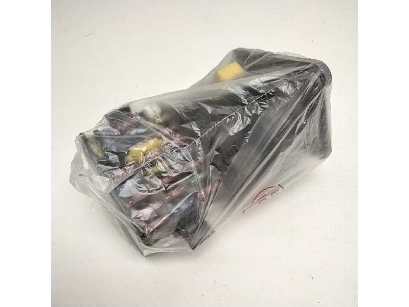 Recambio de caja fusibles para hyundai atos (mx) referencia OEM IAM 9110106130  