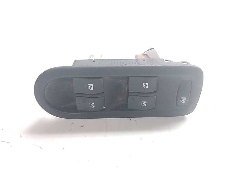 Recambio de mando elevalunas delantero izquierdo para renault megane ii berlina 5p confort authentique referencia OEM IAM 156018