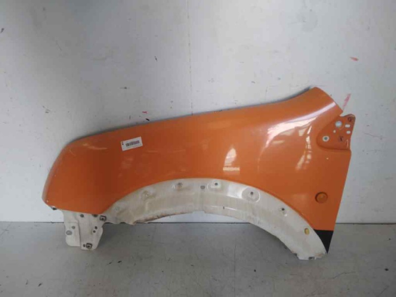 Recambio de aleta delantera izquierda para ford transit connect (tc7) furgón largo (2006) referencia OEM IAM 5131152  