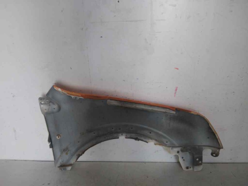 Recambio de aleta delantera izquierda para ford transit connect (tc7) furgón largo (2006) referencia OEM IAM 5131152  