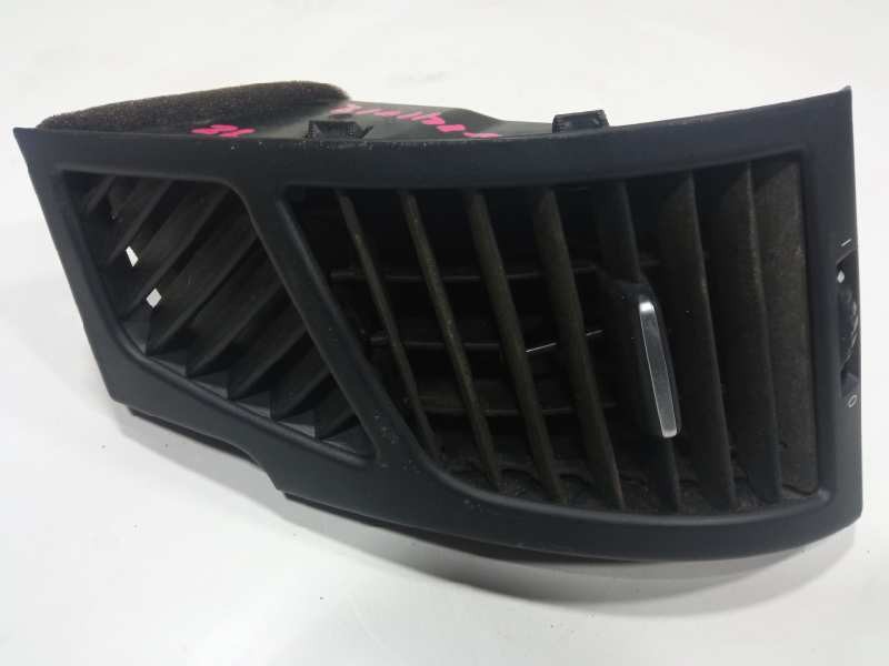 Recambio de aireador izquierdo para bmw serie 1 berlina (e81/e87) 118d referencia OEM IAM   