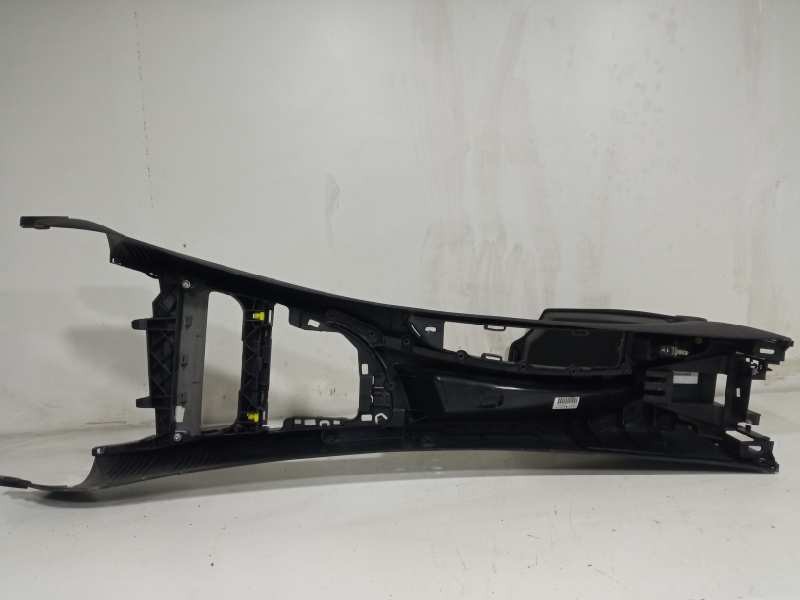 Recambio de consola central para bmw serie 1 berlina (e81/e87) 118d referencia OEM IAM 9278026  