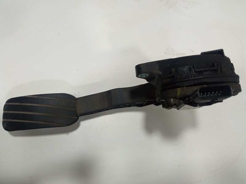 Recambio de pedal acelerador para renault master bus l3h2 3,8t referencia OEM IAM 180101626R  