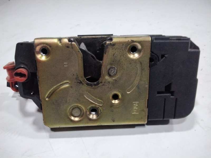 Recambio de cerradura puerta trasera derecha para citroen xsara berlina 1.6i 16v exclusive referencia OEM IAM 913884  