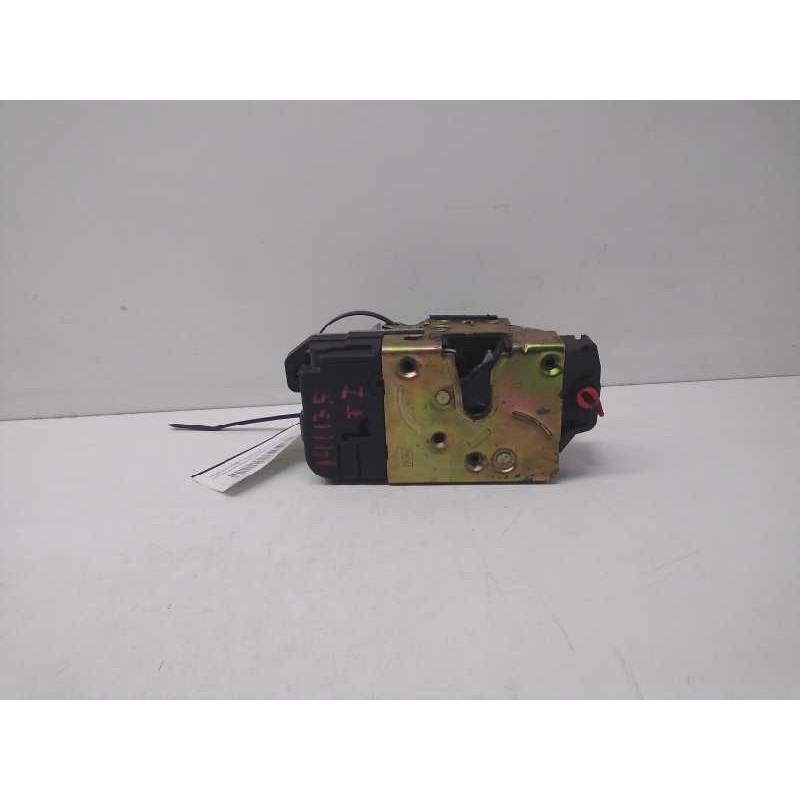 Recambio de cerradura puerta trasera izquierda para citroen xsara berlina 1.6i 16v exclusive referencia OEM IAM 913769  