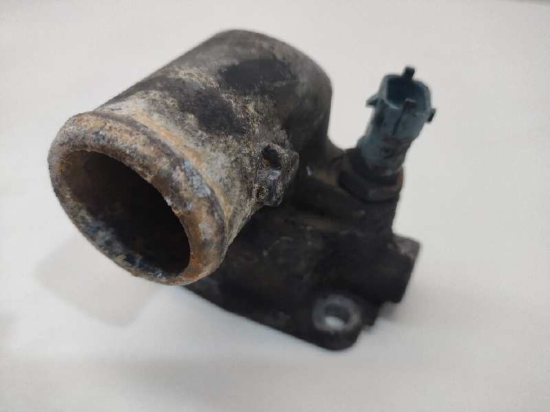 Recambio de caja termostato para fiat ducato caja cerrada 33 (06.2006 =>) l2h1 160 multijet power referencia OEM IAM 504048082  