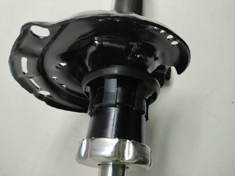 Recambio de amortiguador delantero para seat leon sportstourer (kl8) referencia OEM IAM 5WA413023F  