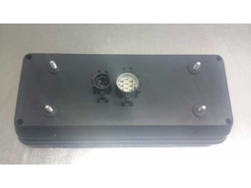 Recambio de piloto trasero derecho para iveco daily caja cerrada referencia OEM IAM   50162