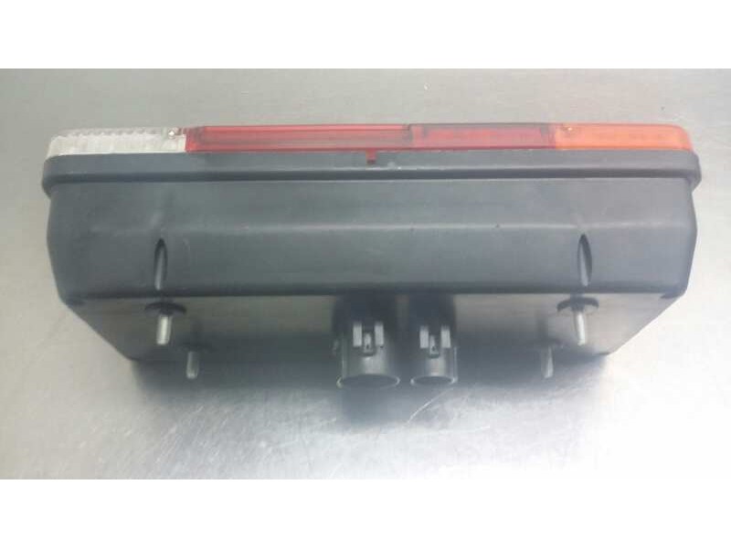 Recambio de piloto trasero derecho para iveco daily caja cerrada referencia OEM IAM   50162