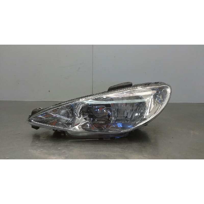 Recambio de faro izquierdo para peugeot 206 berlina referencia OEM IAM 085501121L  