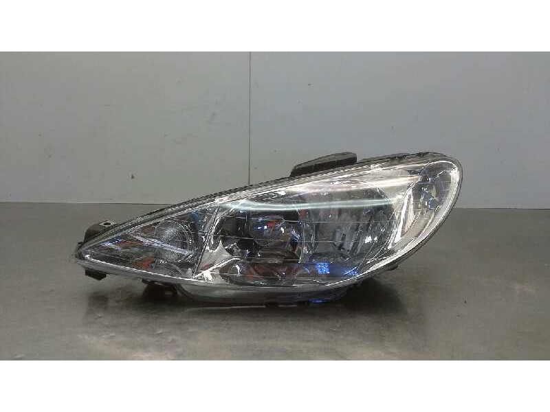 Recambio de faro izquierdo para peugeot 206 berlina referencia OEM IAM 085501121L  