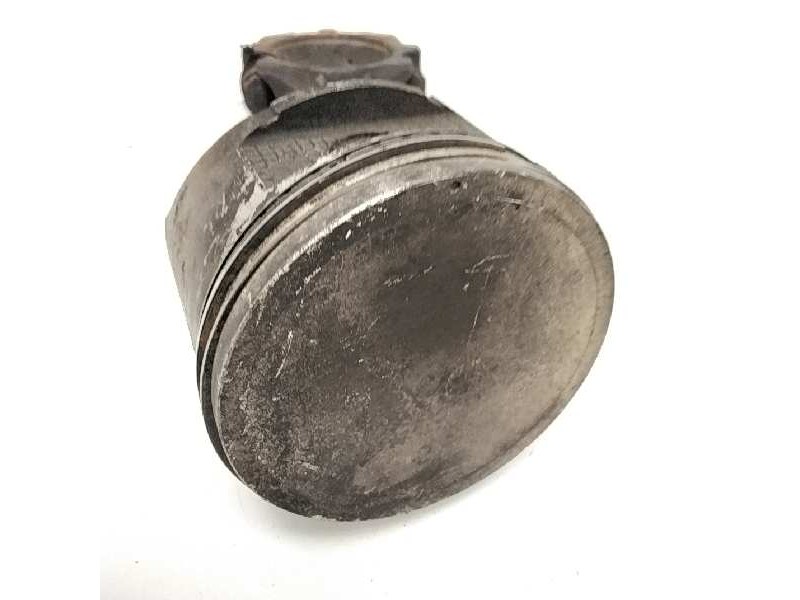 Recambio de piston para nissan terrano/terrano.ii (r20) 2.4 cat referencia OEM IAM   50379