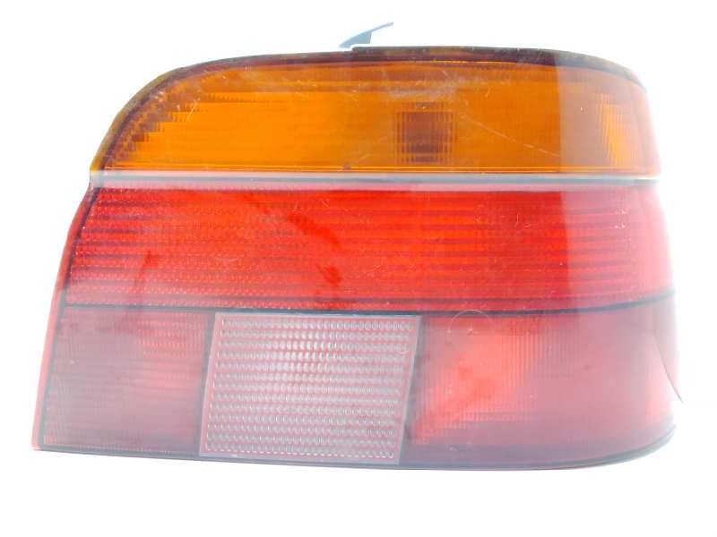 Recambio de piloto trasero derecho para bmw serie 5 berlina (e39) referencia OEM IAM 2VP00724002  