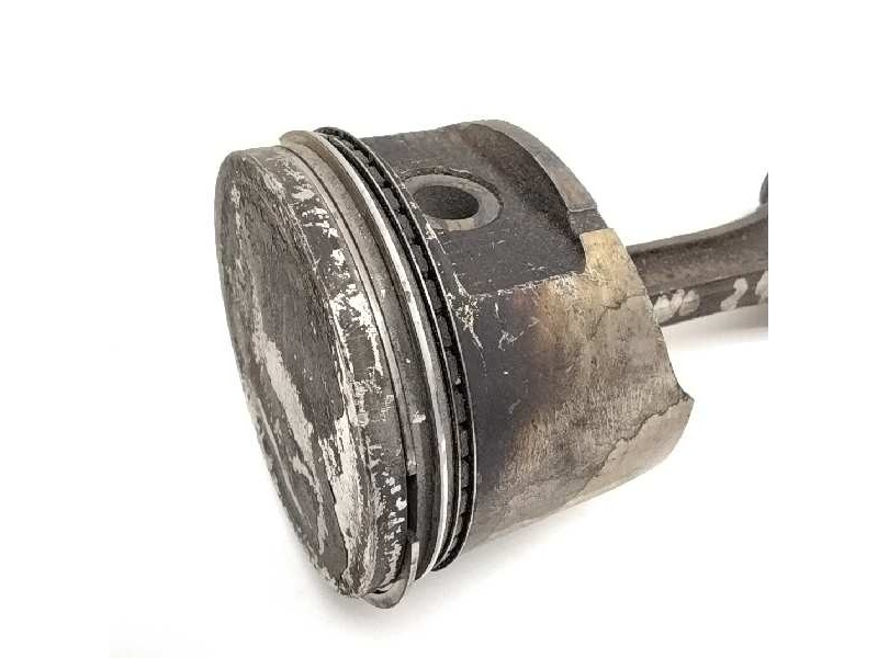 Recambio de piston para nissan terrano/terrano.ii (r20) 2.4 cat referencia OEM IAM   50379