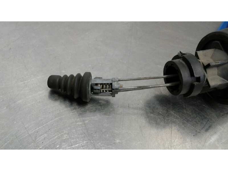 Recambio de retrovisor izquierdo para fiat punto berlina (188) 1.2 16v cat referencia OEM IAM   