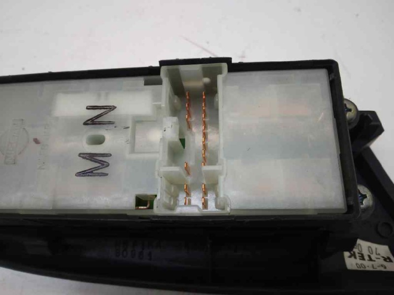 Recambio de mando elevalunas delantero izquierdo para nissan almera (n16/e) comfort referencia OEM IAM 254015M510  