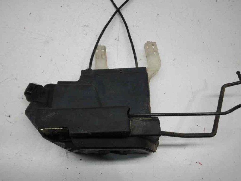 Recambio de cerradura puerta trasera derecha para hyundai tucson (jm) 2.0 crdi comfort referencia OEM IAM 814202E000  