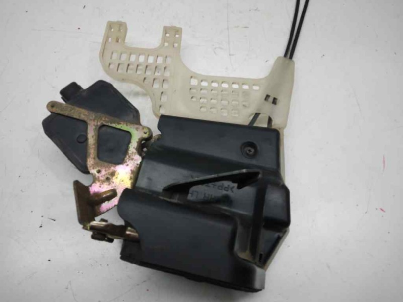 Recambio de cerradura puerta trasera izquierda para hyundai tucson (jm) 2.0 crdi comfort referencia OEM IAM 814102E000  