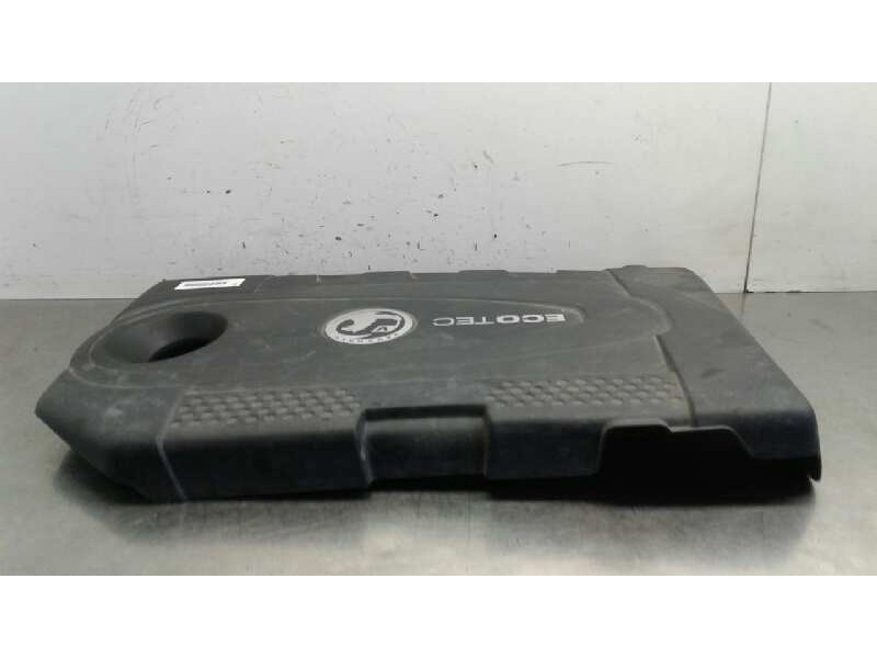 Recambio de tapa motor para opel insignia sports tourer excellence referencia OEM IAM 55576418  