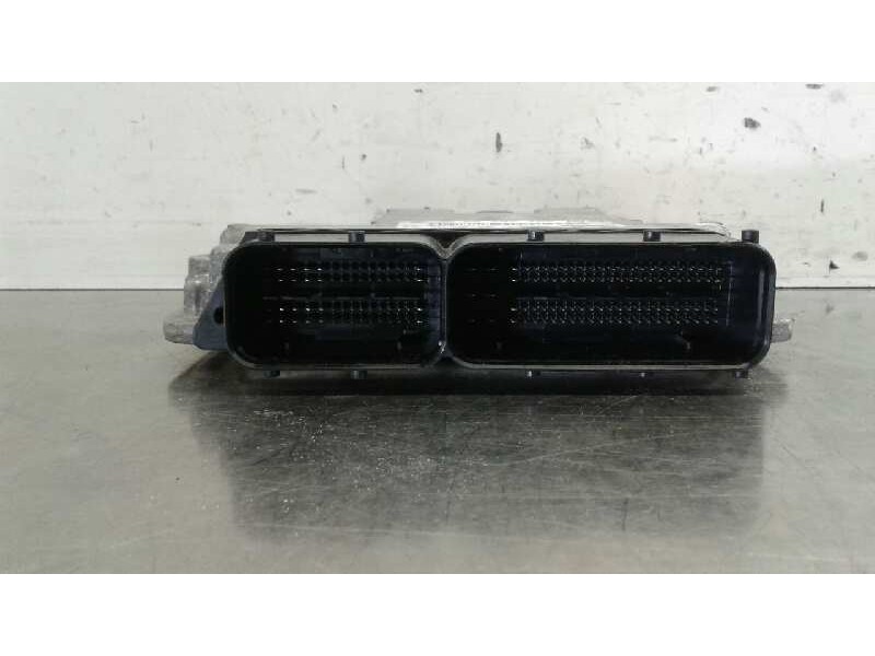 Recambio de centralita motor uce para opel insignia sports tourer excellence referencia OEM IAM 0281031379 150 0281031379