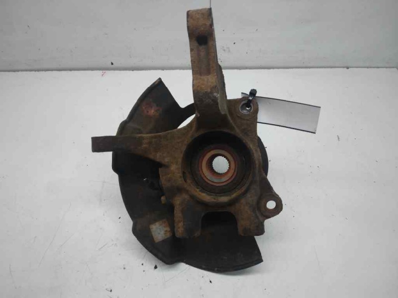 Recambio de mangueta delantera izquierda para hyundai tucson (jm) 2.0 crdi comfort referencia OEM IAM 517152E100  