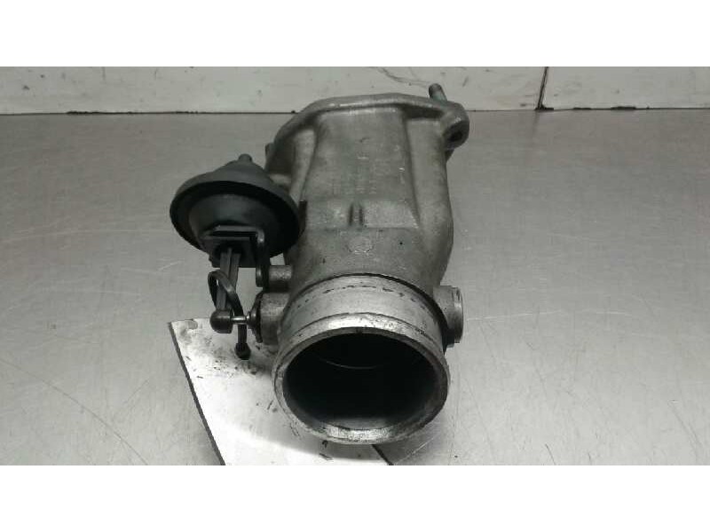 Recambio de cuerpo de mariposa para audi a6 berlina (4b2) 2.5 tdi referencia OEM IAM 4B0145950P  
