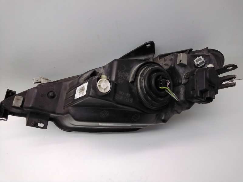 Recambio de faro derecho para peugeot 206 berlina x-line referencia OEM IAM   