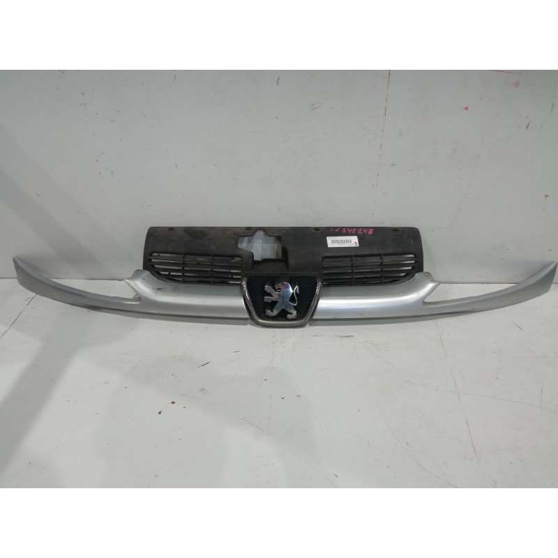 Recambio de rejilla delantera para peugeot 206 berlina x-line referencia OEM IAM 7804H5  