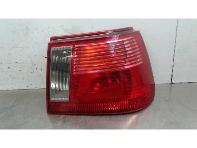 Recambio de piloto trasero derecho para seat ibiza (6k1) stella referencia OEM IAM   