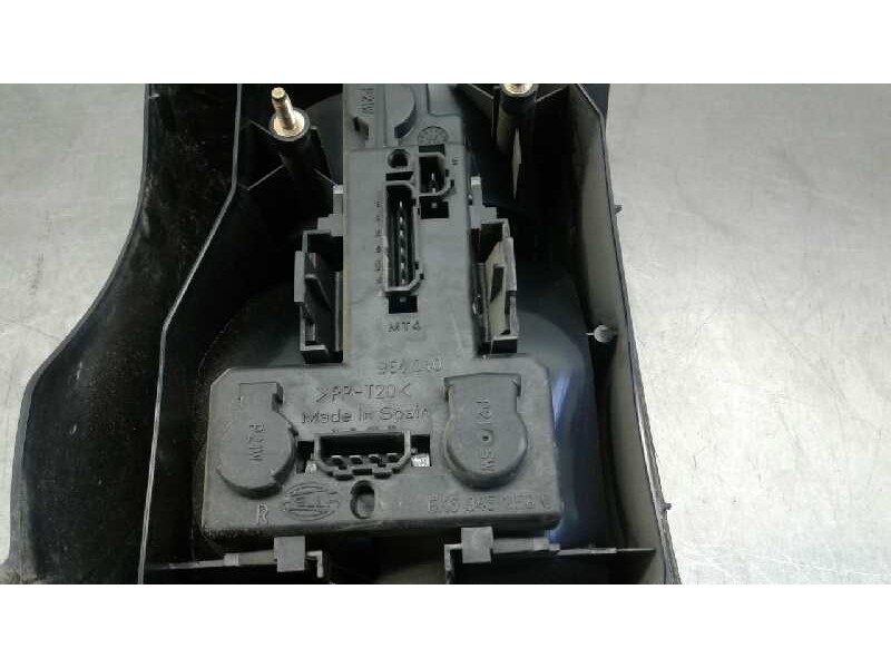 Recambio de piloto trasero derecho para seat ibiza (6k1) stella referencia OEM IAM   