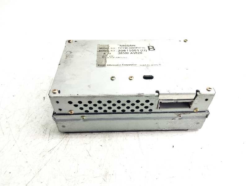 Recambio de pantalla multifuncion para nissan primera berlina (p12) visia referencia OEM IAM 28090AV620 20611601 28090AV620