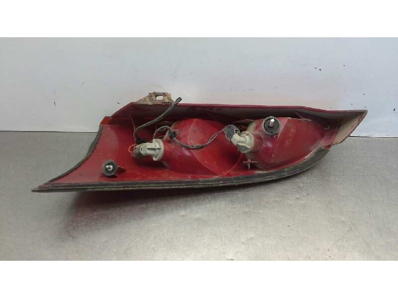 Recambio de piloto trasero derecho para ford focus berlina (cak) ambiente referencia OEM IAM 1214226  